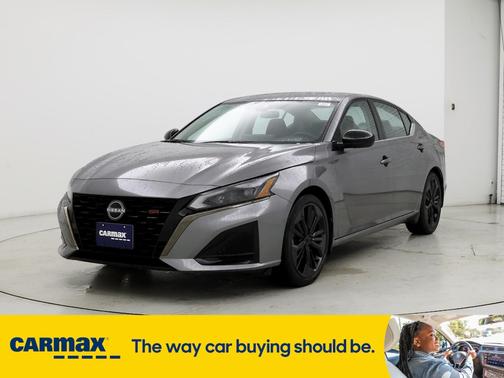 2023 Nissan Altima SR