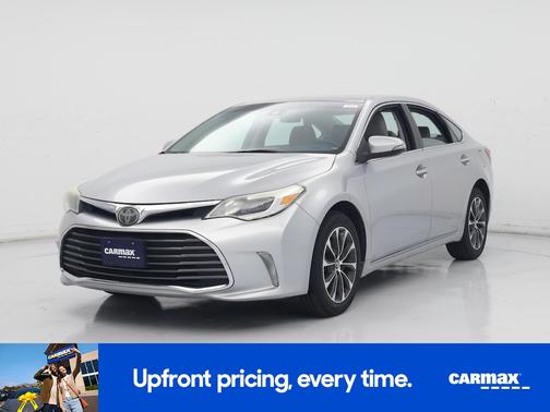 Silver 2018 Toyota Avalon XLE