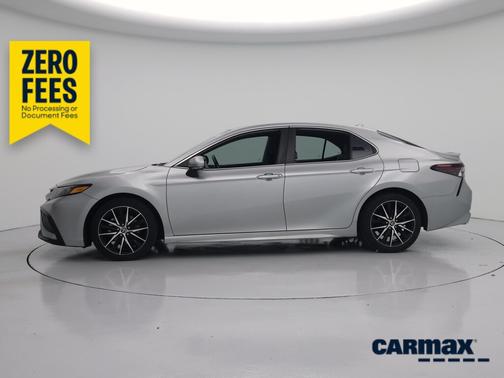 Silver 2022 Toyota Camry Hybrid SE