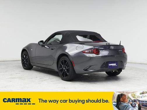2022 Mazda MX-5 Miata Club