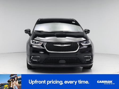 Black 2025 Chrysler Pacifica Select
