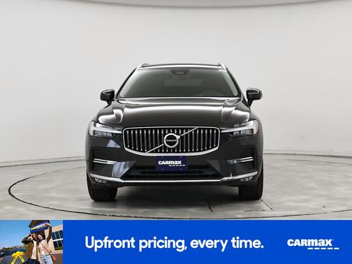 Gray 2022 Volvo XC60 B5 Inscription