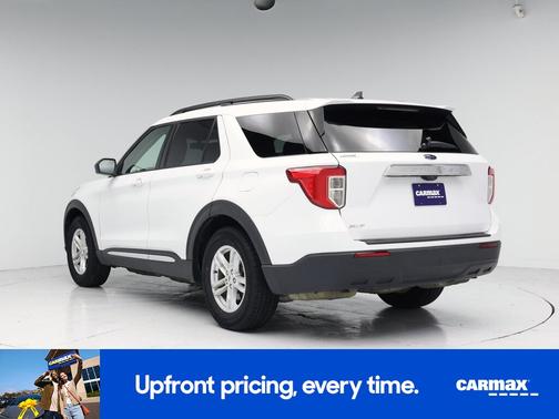 White 2021 Ford Explorer XLT