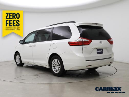 Pearl 2015 Toyota Sienna XLE