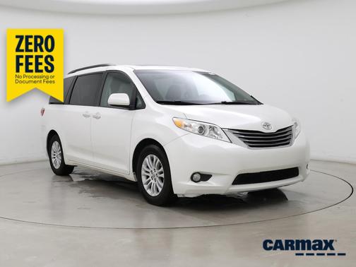 Pearl 2015 Toyota Sienna XLE