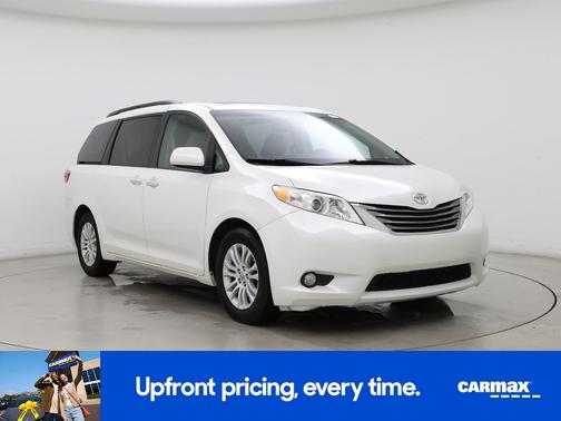 Pearl 2015 Toyota Sienna XLE