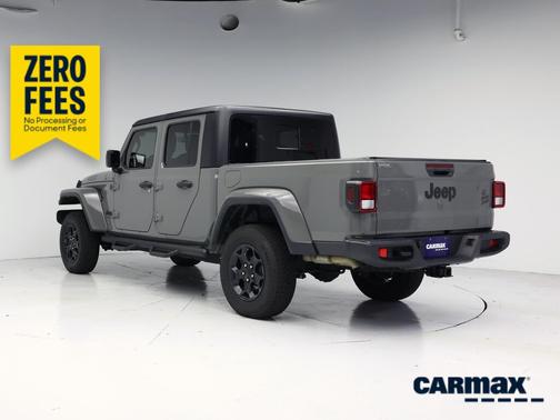 Gray 2023 Jeep Gladiator Sport