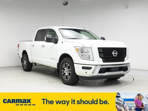 2021 Nissan Titan SV
