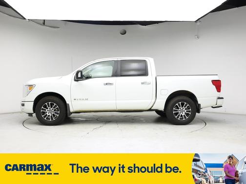 2021 Nissan Titan SV
