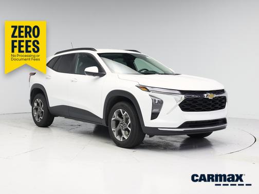 White 2025 Chevrolet Trax LT