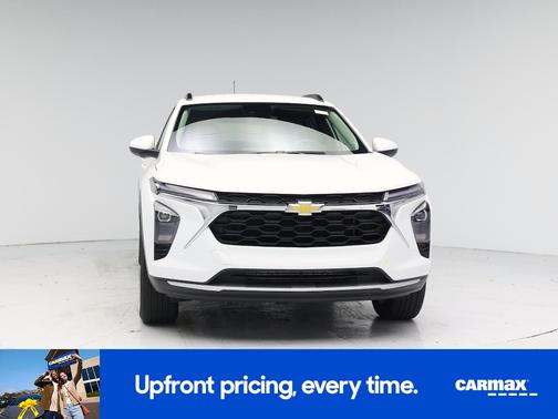 White 2025 Chevrolet Trax LT
