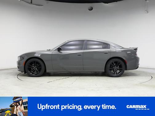 2017 Dodge Charger SE