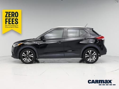 Black 2018 Nissan Kicks SV