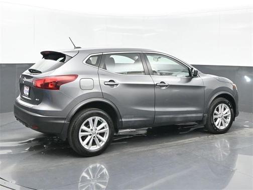 2017 Nissan Rogue Sport S