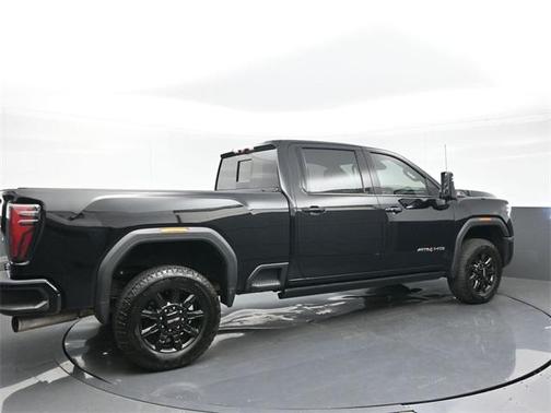 2024 GMC Sierra 2500 AT4