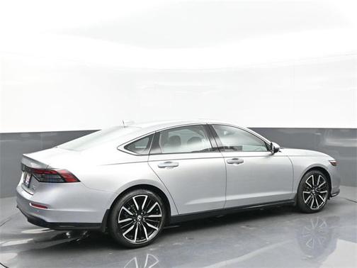 2024 Honda Accord Touring 2.0T