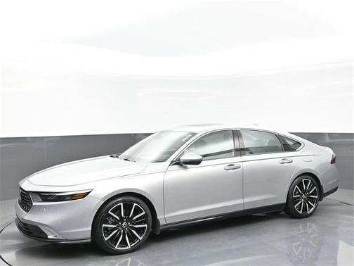 2024 Honda Accord Touring 2.0T