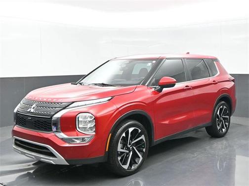 2023 Mitsubishi Outlander SE