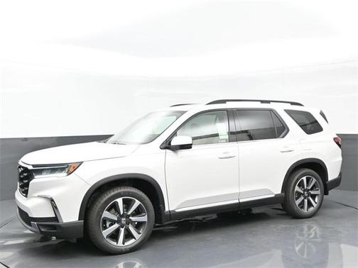 2025 Honda Pilot Touring 8-Passenger