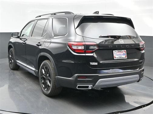 2025 Honda Pilot Touring 8-Passenger