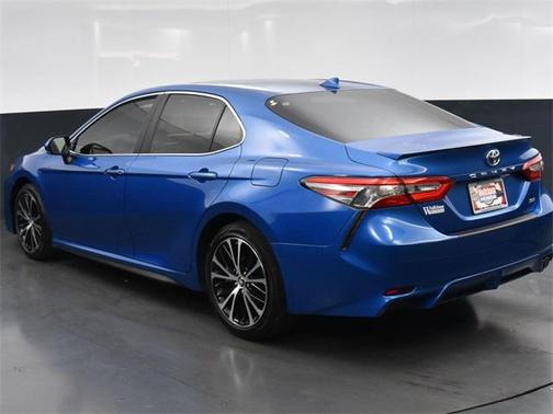 Blue Streak Metallic 2019 Toyota Camry SE