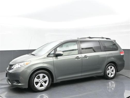 2014 Toyota Sienna LE