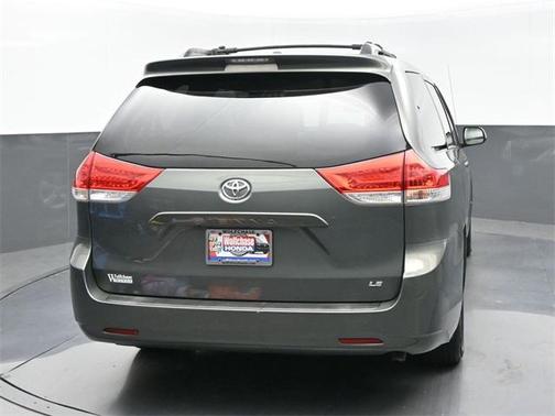 2014 Toyota Sienna LE