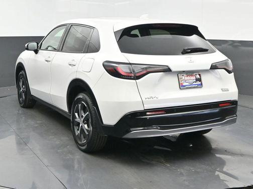 Platinum White Pearl 2024 Honda HR-V EX-L