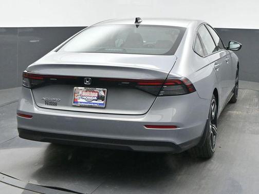 Urban Gray Pearl 2026 Honda Accord SE