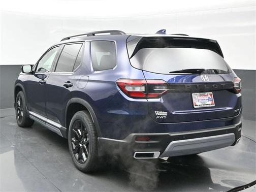 2025 Honda Pilot Touring 8-Passenger