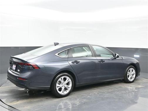 2025 Honda Accord LX 1.5T