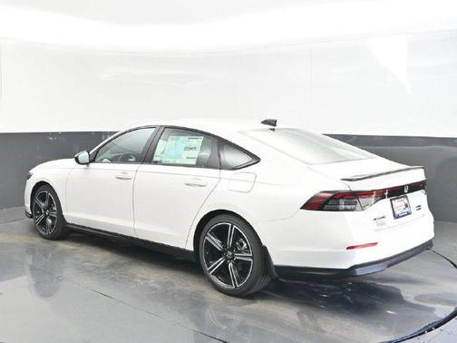 Platinum White Pearl 2026 Honda Accord Hybrid Sport