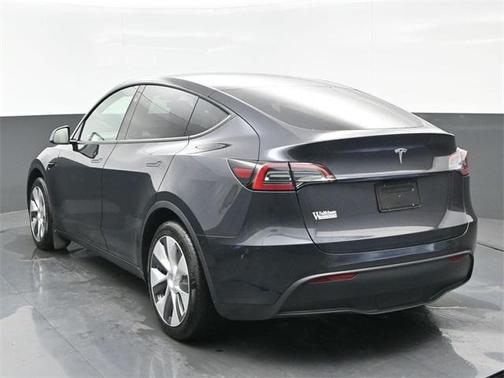 2024 Tesla Model Y Standard Range
