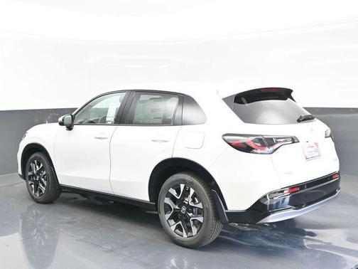 Platinum White Pearl 2026 Honda HR-V EX-L