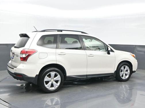 Satin White Pearl 2015 Subaru Forester 2.5i Limited