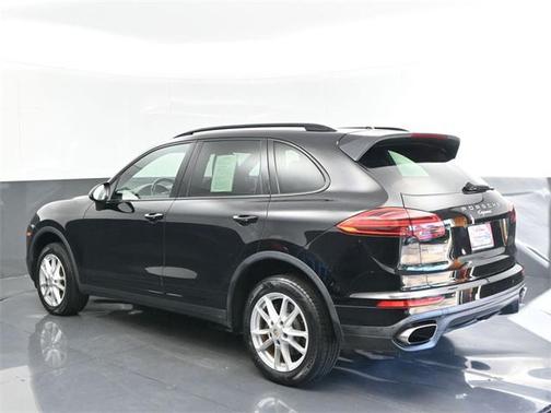 2017 Porsche Cayenne Platinum Edition