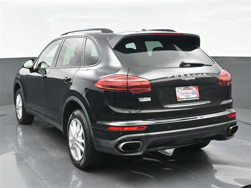 2017 Porsche Cayenne Platinum Edition