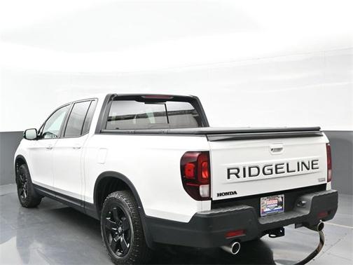 2025 Honda Ridgeline Black