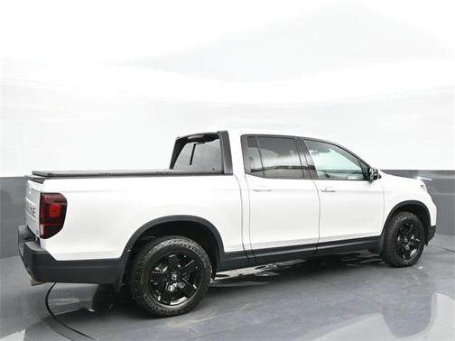 2025 Honda Ridgeline Black