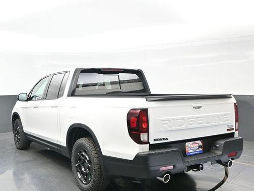 Platinum White Pearl 2026 Honda Ridgeline TrailSport+