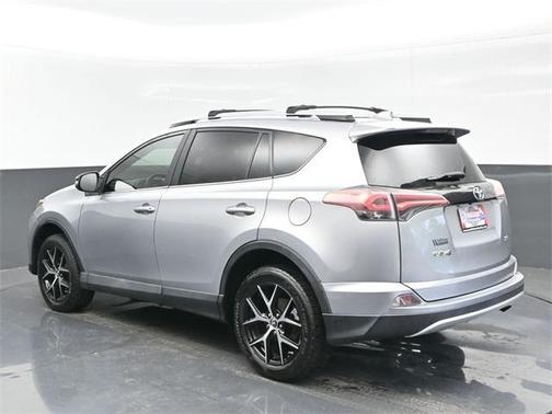 2016 Toyota RAV4 SE