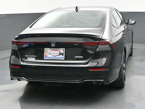 Crystal Black Pearl 2025 Honda Accord Hybrid Sport-L
