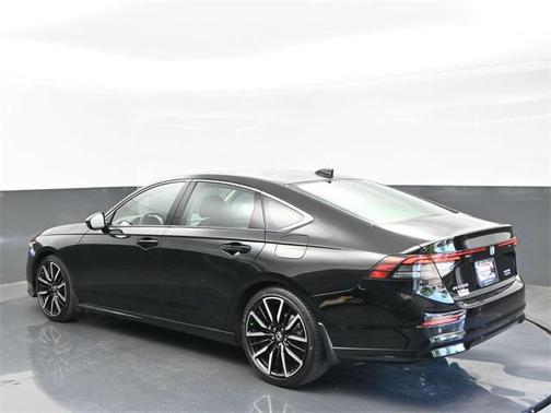 2024 Honda Accord Touring 2.0T