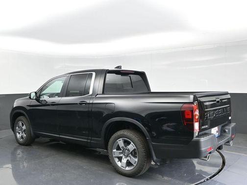Crystal Black Pearl 2026 Honda Ridgeline RTL