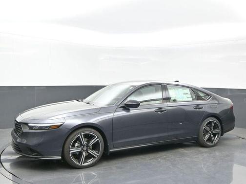 Meteorite Gray Metallic 2026 Honda Accord SE