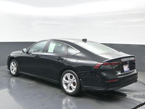 Crystal Black Pearl 2025 Honda Accord LX 1.5T