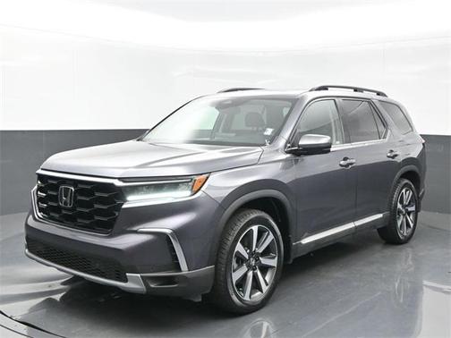2023 Honda Pilot Touring 8-Passenger