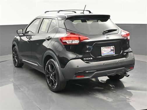 2020 Nissan Kicks SR