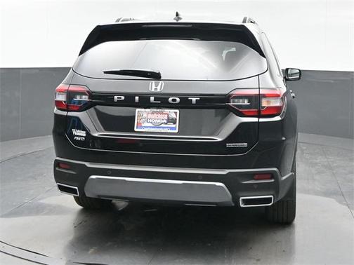2026 Honda Pilot Touring 8-Passenger