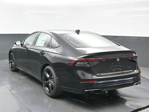 Crystal Black Pearl 2026 Honda Accord Hybrid Sport-L